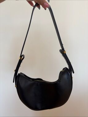 Black Leather Crescent Shoulder Bag